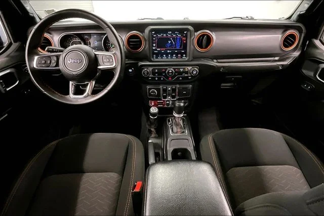Used 2023 Black Clearcoat Jeep Mojave image 19