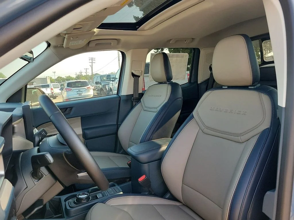 New 2026 Azure Gray Metallic Tri-Coat Ford Lariat® image 11