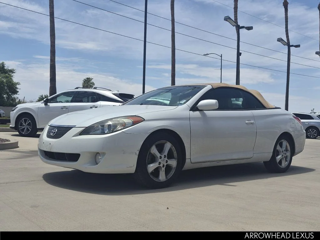Used 2006 White Toyota SLE image 2
