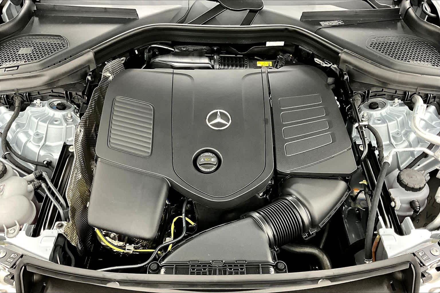 New 2026 Cirrus Silver Metallic Mercedes-Benz GLC 300 image 16