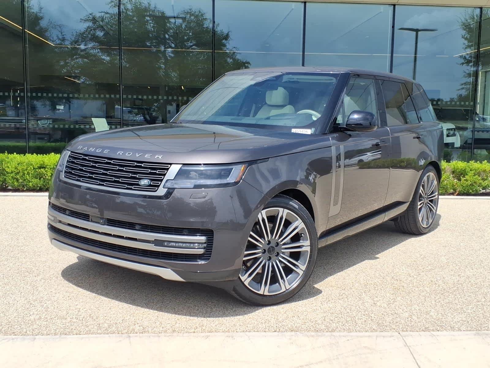 New 2026 Range Rover SE