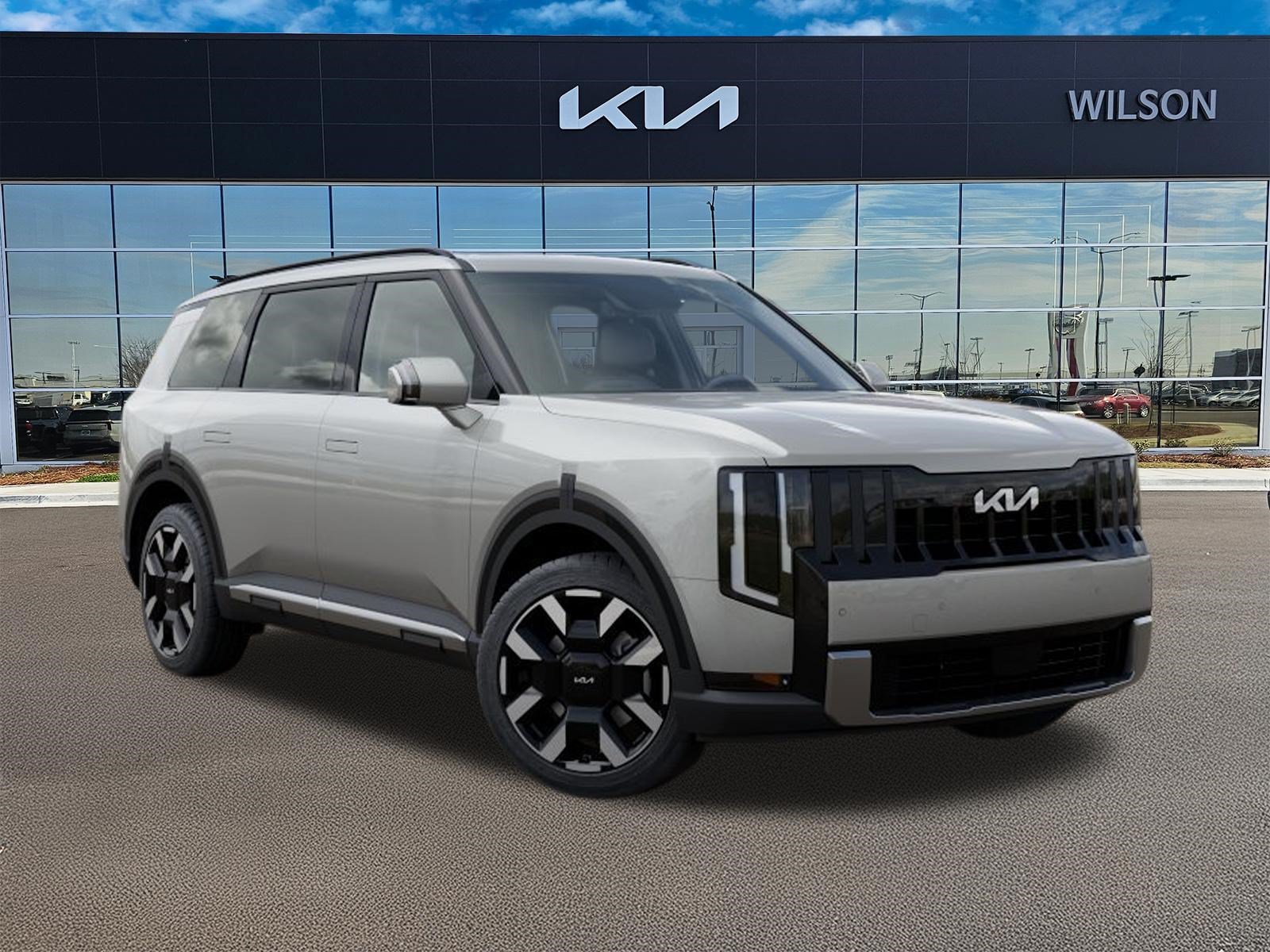 New 2027 Ivory Silver Kia S image 8