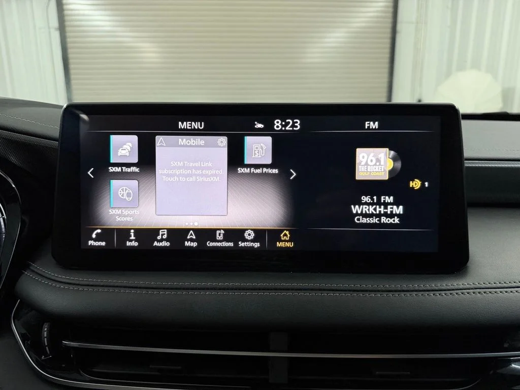 Certified Used 2023 Gray INFINITI LUXE image 19
