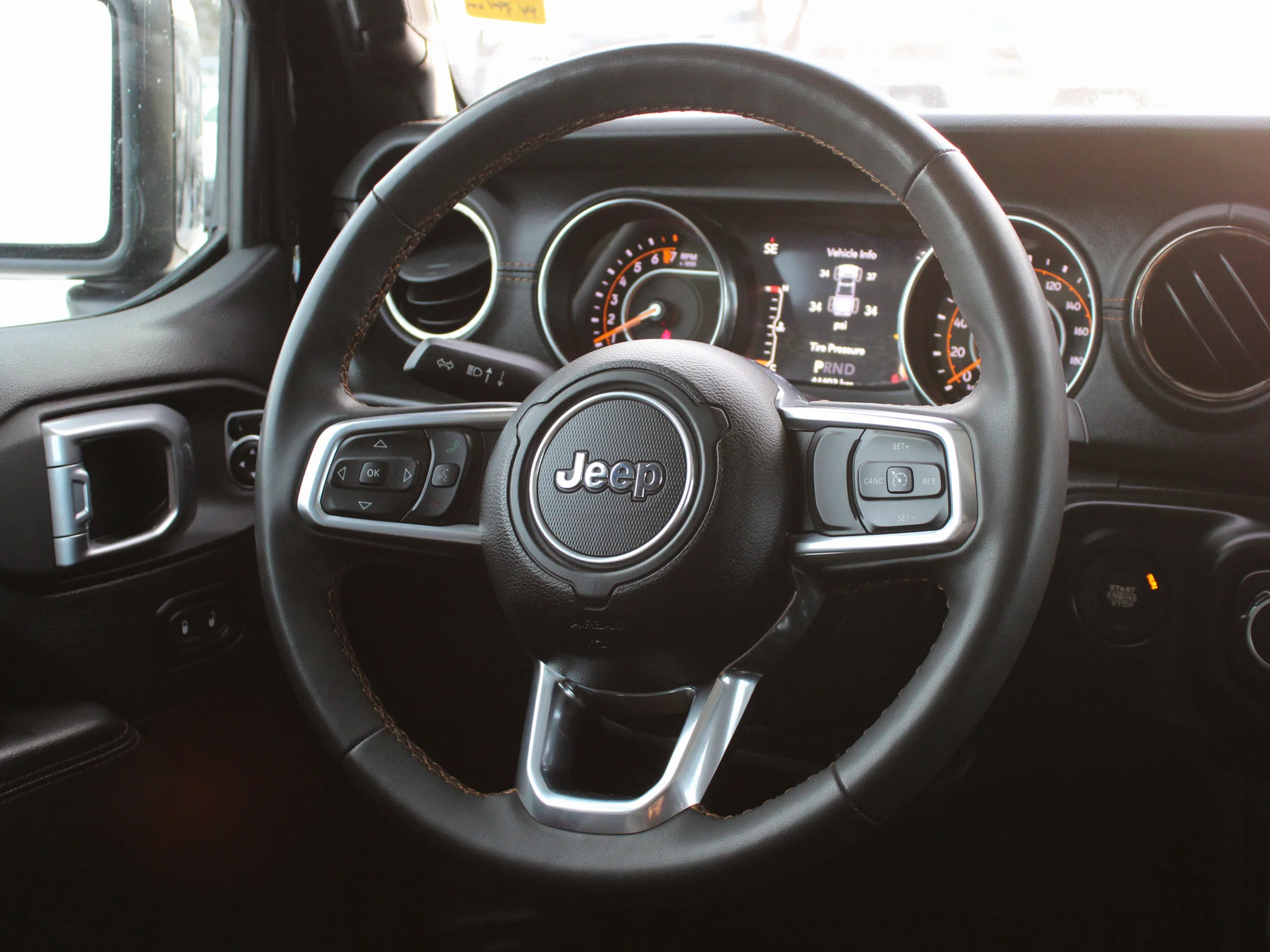 Certified Used 2023 Black Jeep High Altitude * No Accidents | Heated Seats | Leather | Apple CarPlay | 3M PPF | V6 image 6