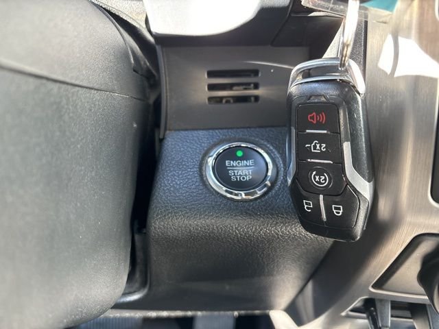 Used 2016 Blue Ford Platinum image 24