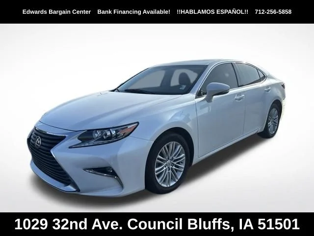 Used 2016 White Lexus 350 image 3