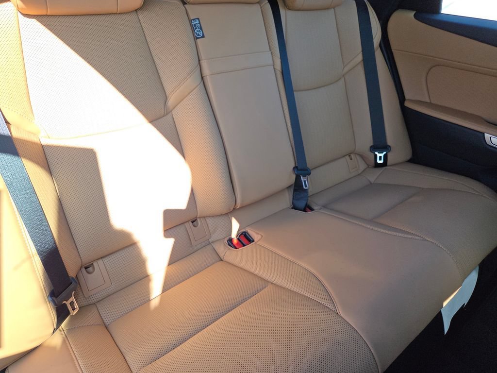 New 2026 Wavelength Lexus PREMIUM PLUS image 32