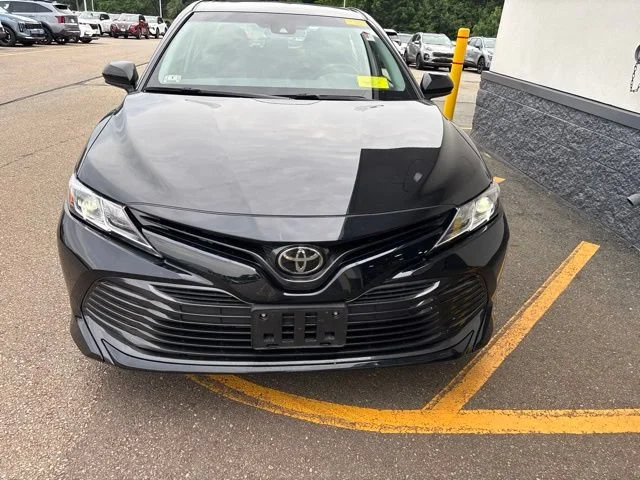 Used 2018 Midnight Black Metallic Toyota LE image 2