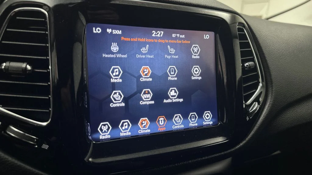 Used 2019 Black Jeep Latitude image 18
