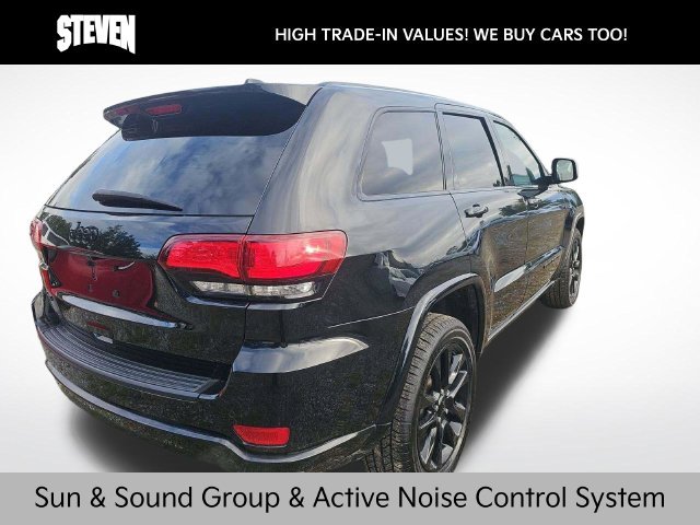 Used 2021 Black Jeep Laredo X image 3