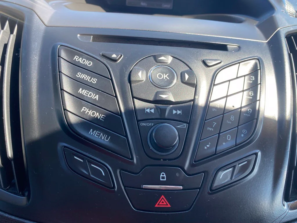 Used 2016 Silver Ford SE image 23