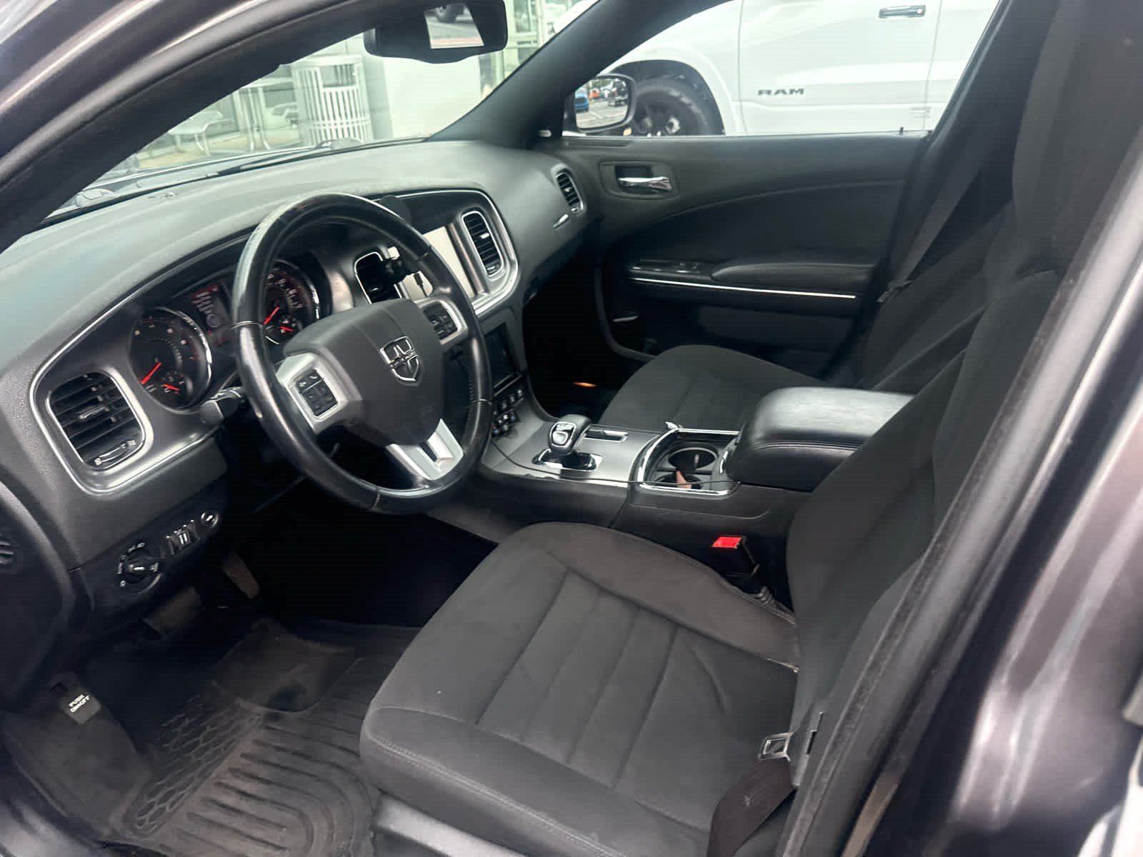 Used 2014 Granite Crystal Metallic Clearcoat Dodge SXT image 5
