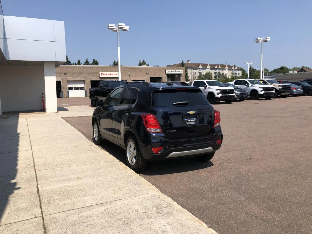 Used 2022 Blue Chevrolet Awd 4dr Lt image 6