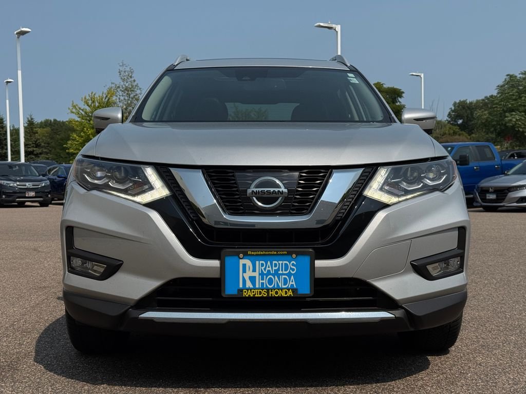 Used 2017 Nissan Rogue SL with VIN 5N1AT2MV6HC840674 for sale in Coon Rapids, Minnesota