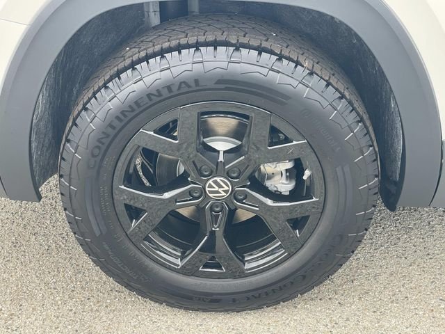 New 2026 White/off-white Volkswagen 2.0T Peak Edition image 30