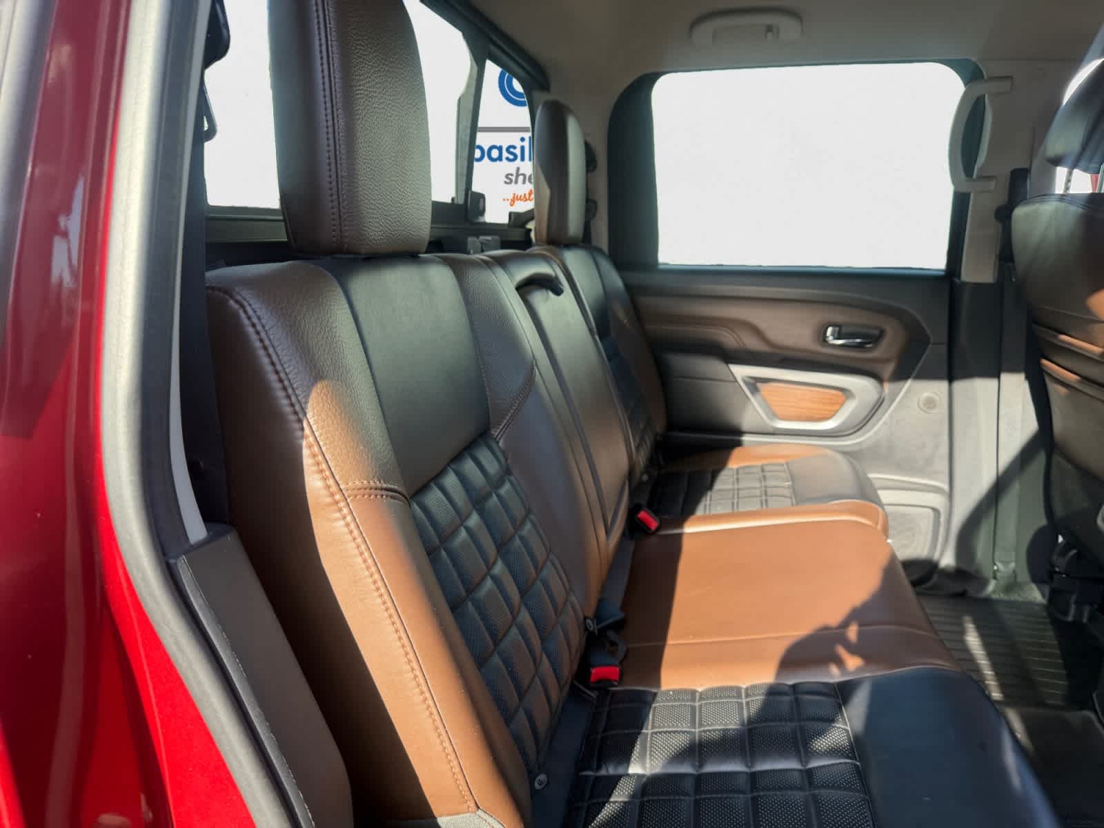 Used 2017 Cayenne Red Nissan Platinum Reserve image 18