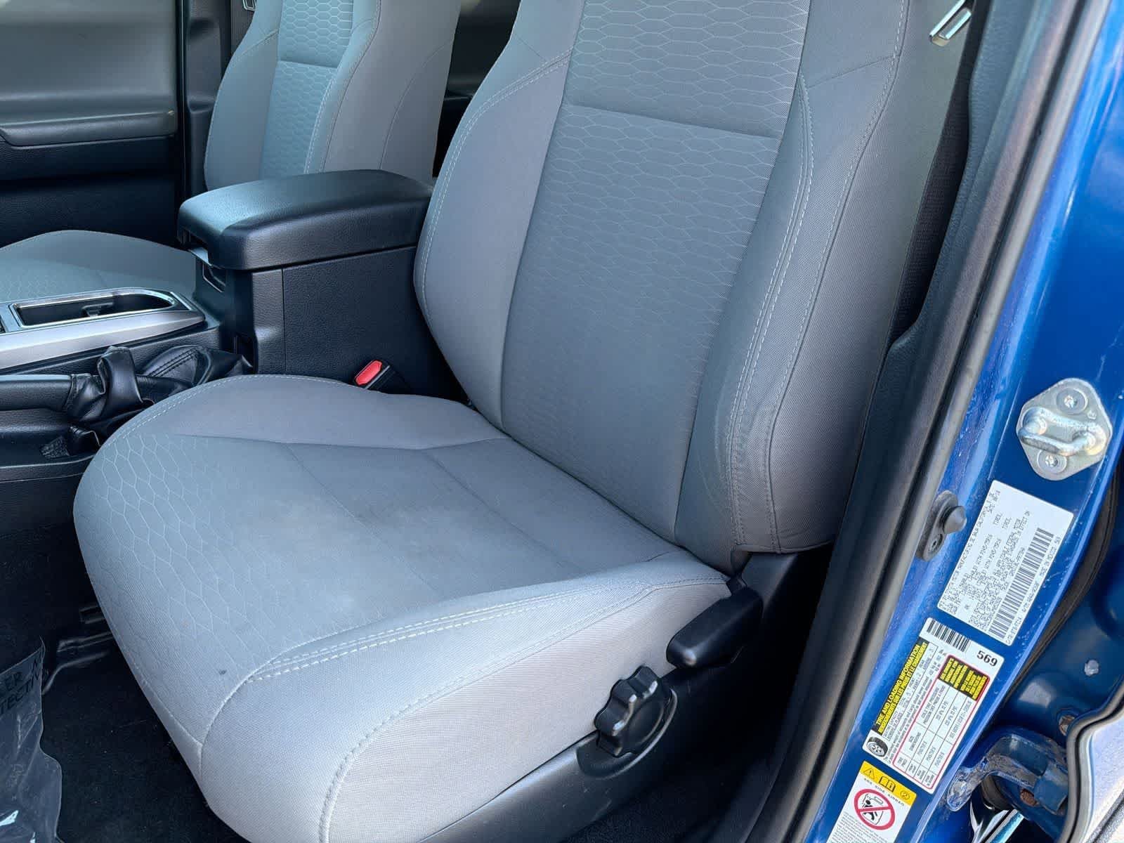 Used 2018 Blazing Blue Pearl Toyota SR5 image 17