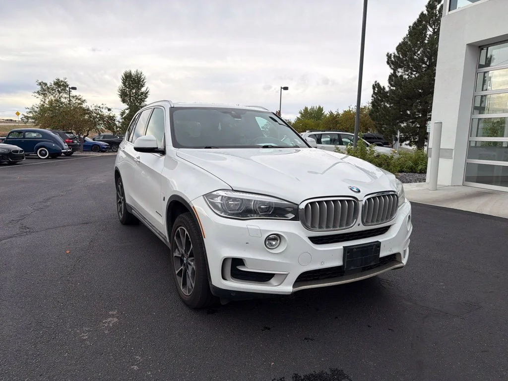 Used 2017 White BMW xDrive40e image 7