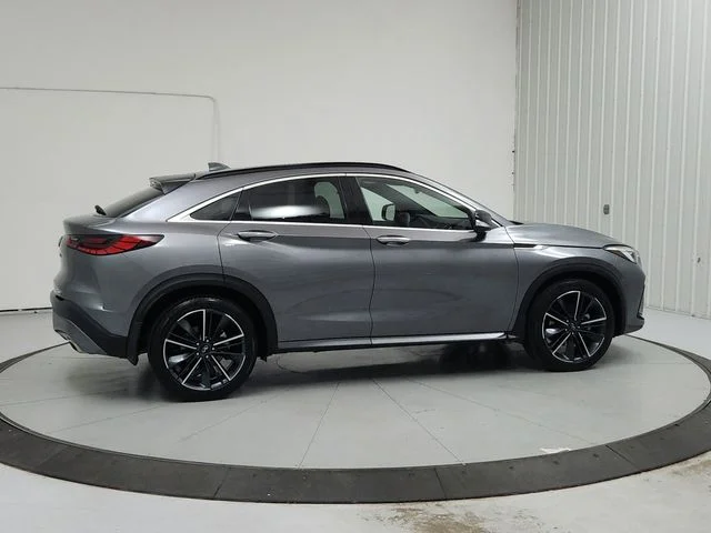 Used 2025 Gray INFINITI ESSENTIAL image 7