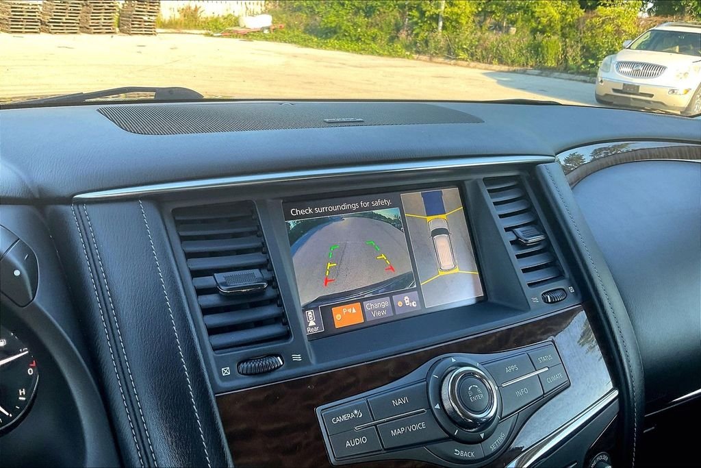 Used 2020 Black Nissan SL image 21