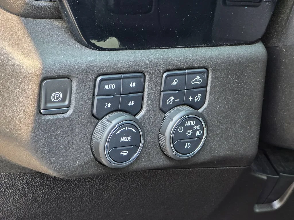 2024 Chevrolet Silverado 2500HD LTZ - Photo 38