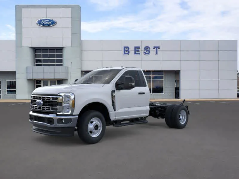 New 2026 Oxford White Ford XL image 2