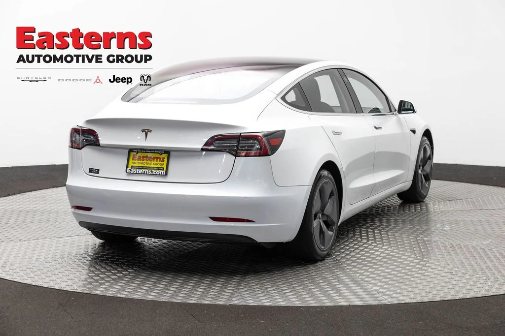 Used 2018 White Tesla Long Range image 5