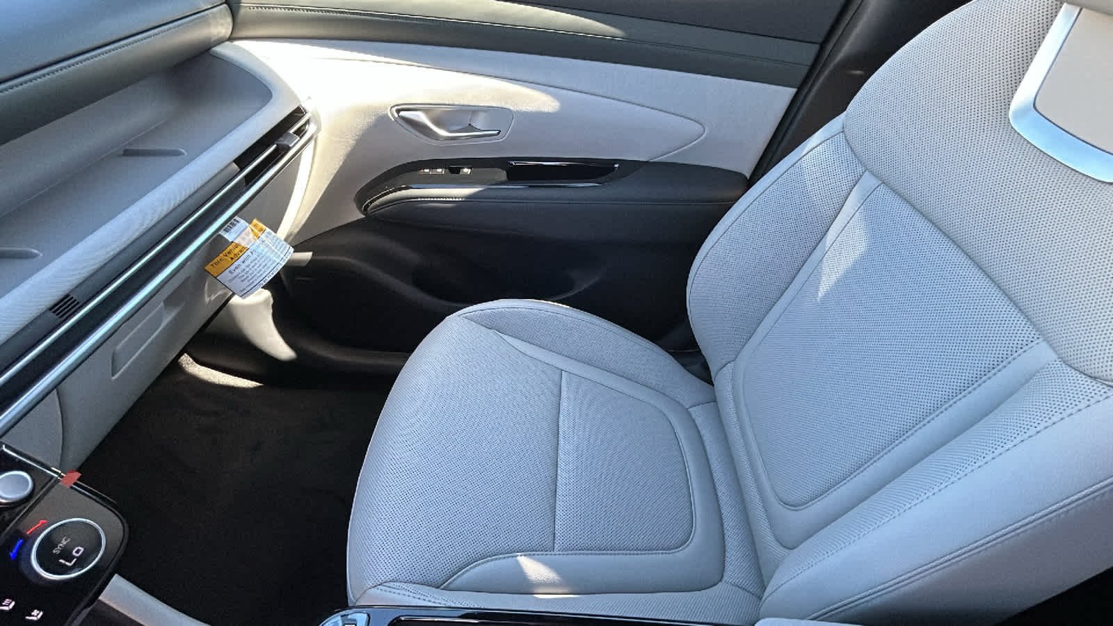 New 2026 Shimmering Silver Hyundai Limited image 12