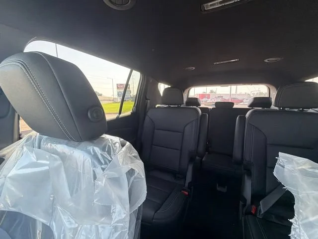 New 2026 Summit White Chevrolet LT image 9