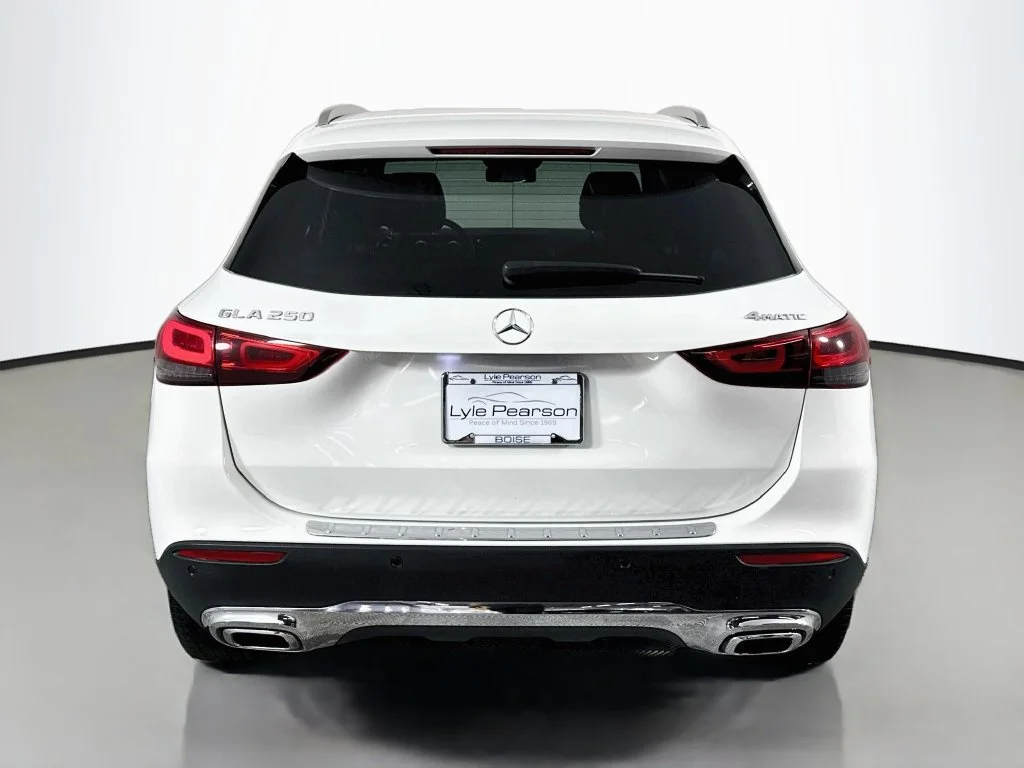 Used 2022 Polar White Mercedes-Benz GLA 250 image 10