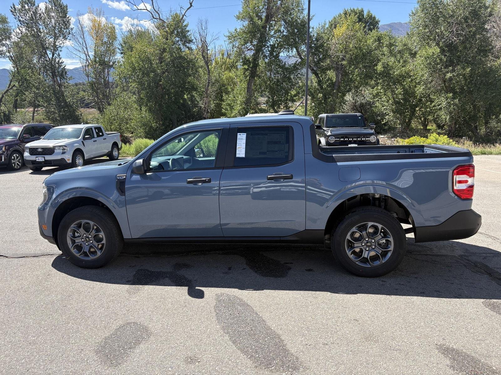 Used 2026 Azure Gray Metallic Tri-Coat Ford XLT image 2