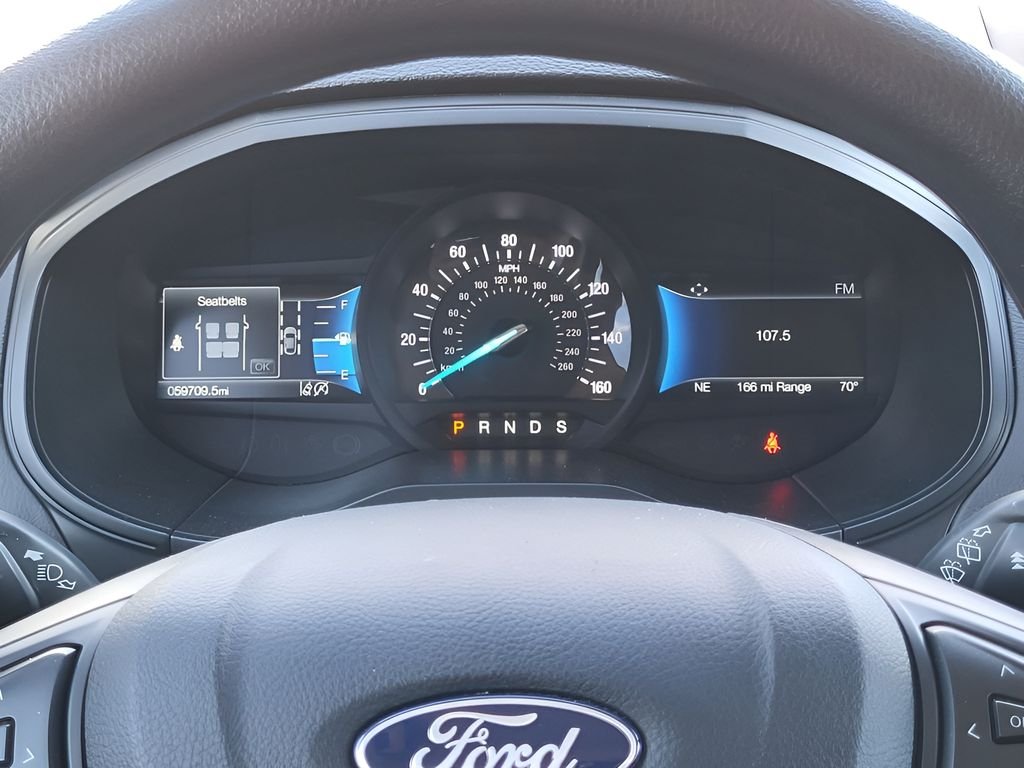 Used 2022 Oxford White Ford SE image 22