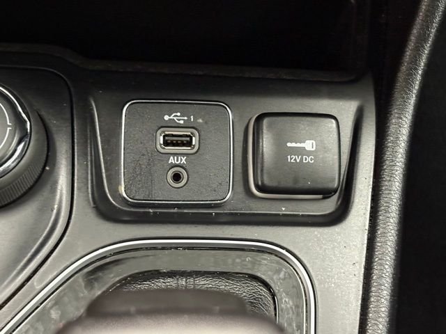 Used 2019 Black Jeep Limited image 26