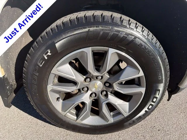 Used 2020 White Chevrolet LT image 23