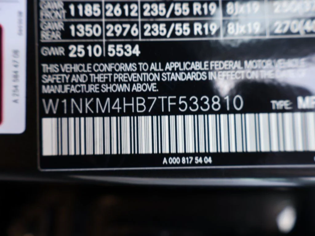Certified Used 2026 Graphite Gray Metallic Mercedes-Benz GLC 300 image 42
