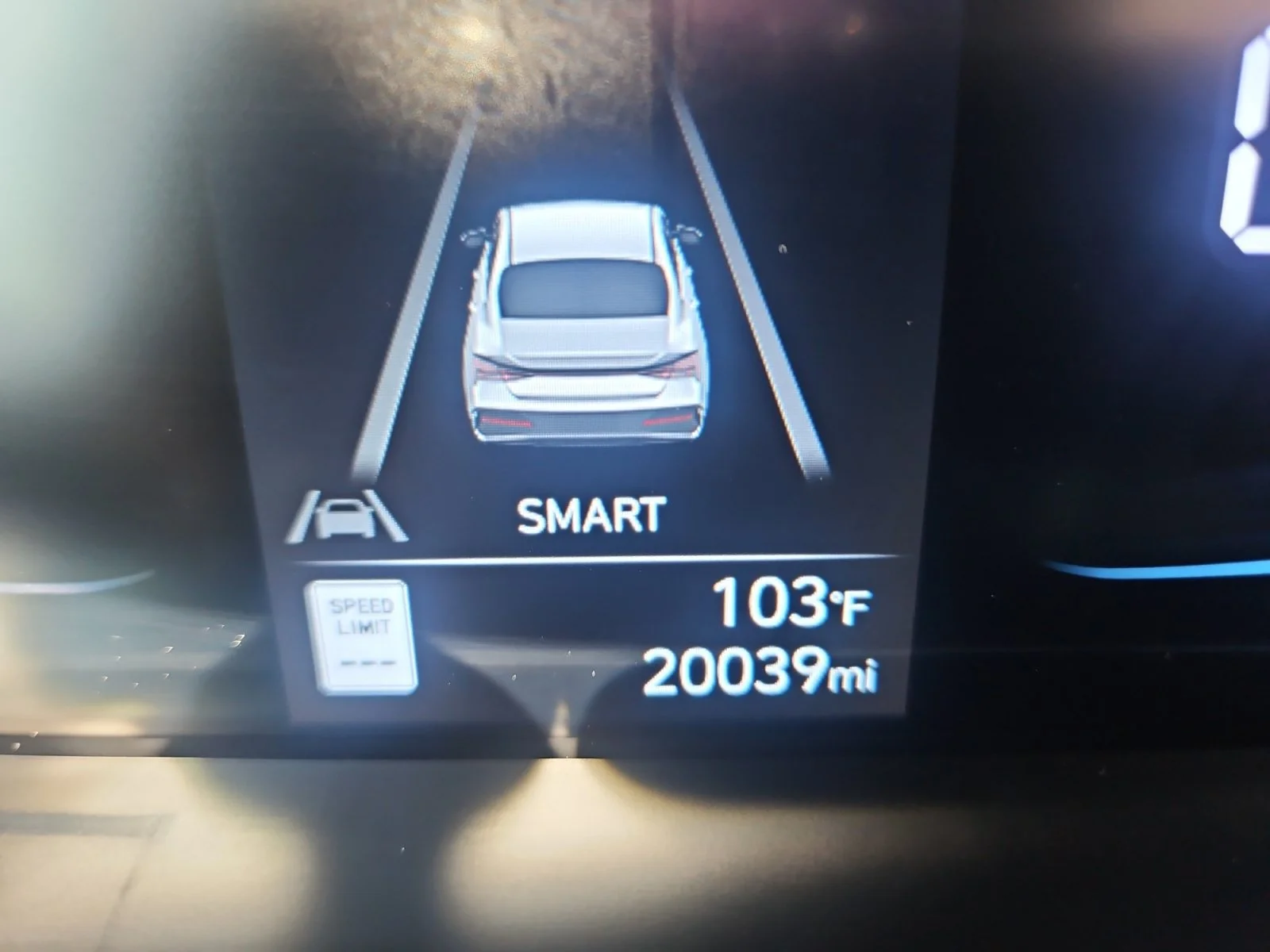 Used 2025 Serenity White Hyundai SEL Sport image 2