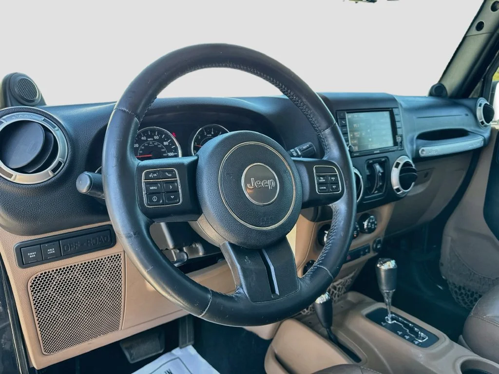 Used 2014 Black Jeep Unlimited Rubicon image 9