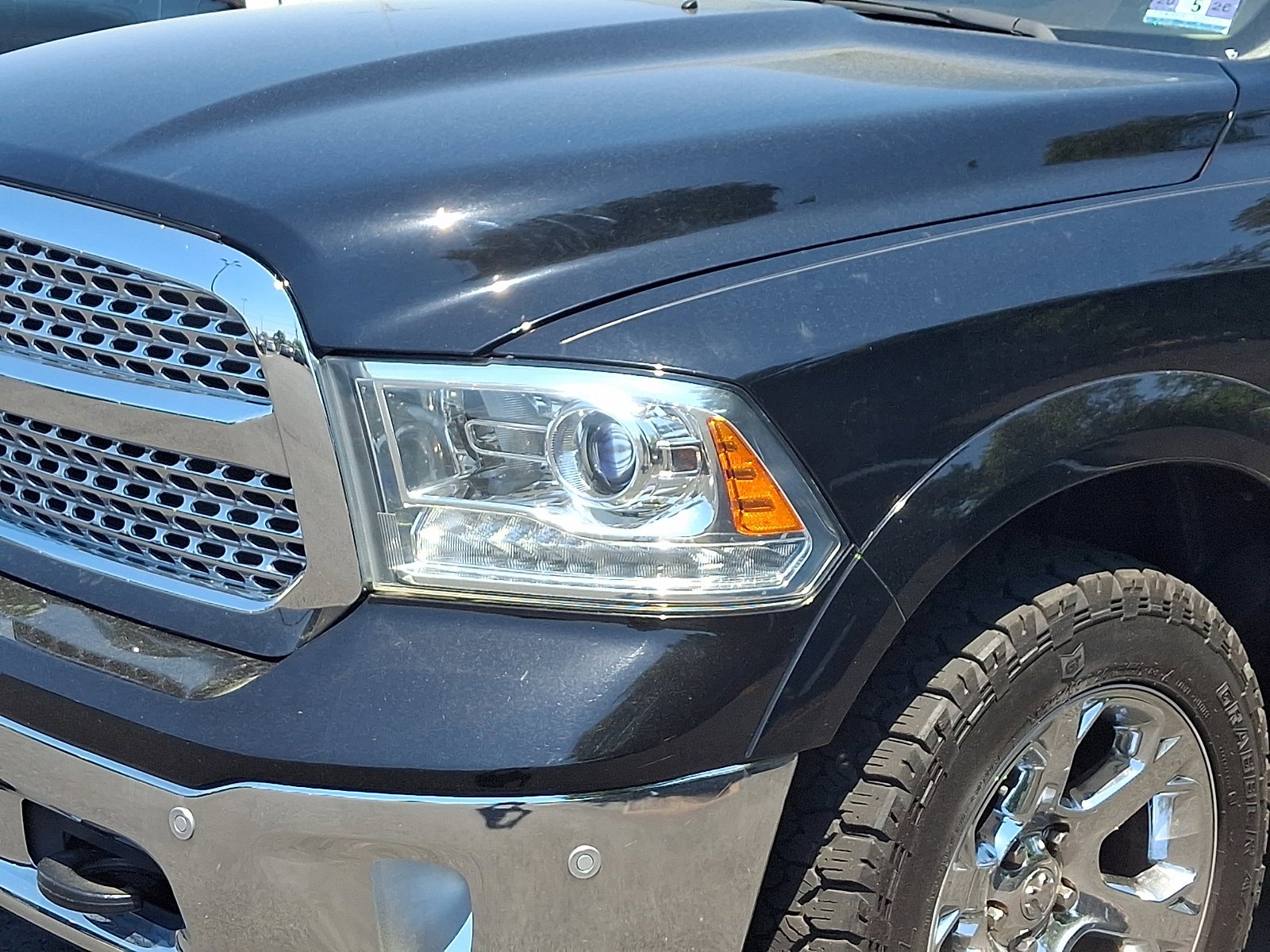 Used 2015 Black Clearcoat Ram Laramie image 12