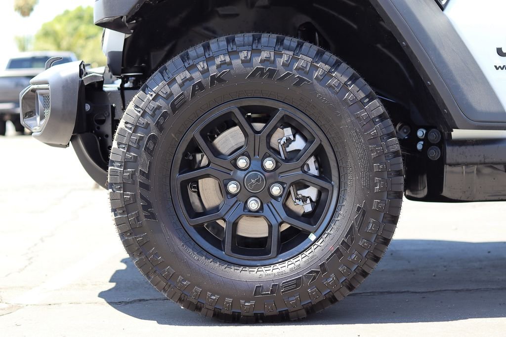 New 2026 Bright White Clear-Coat Exterior Paint Jeep Willys image 10