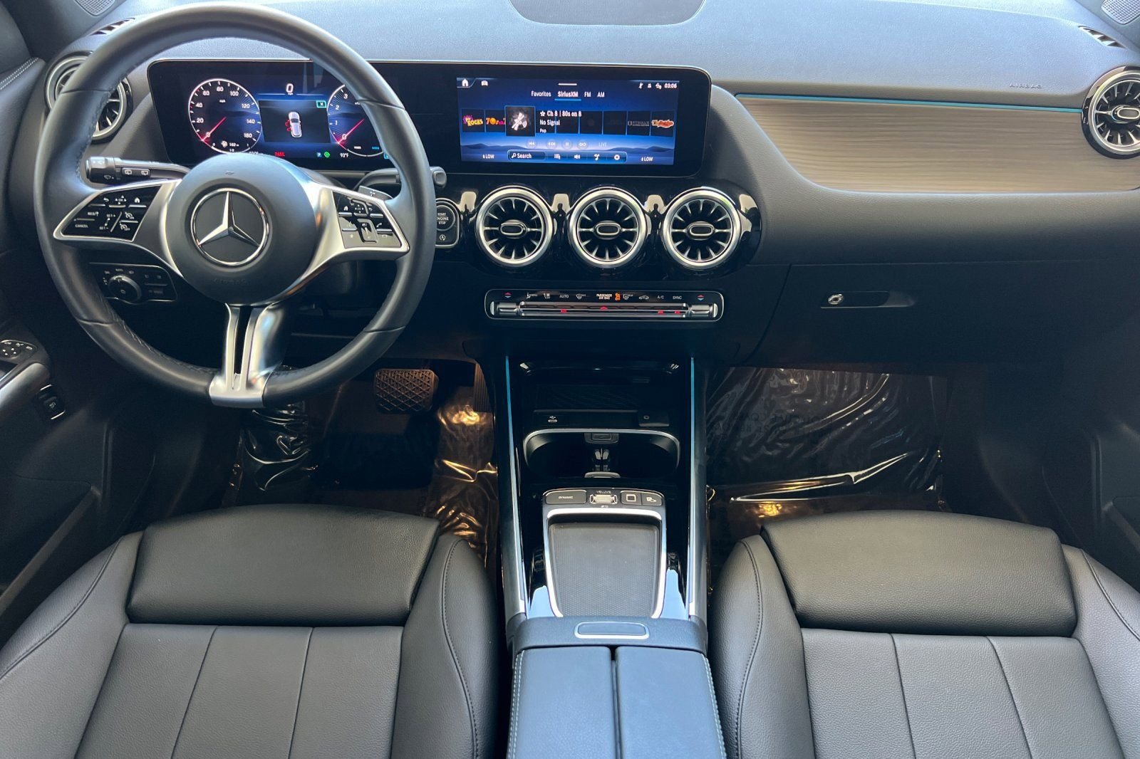 Used 2025 Cosmos Black Metallic Mercedes-Benz 250 image 3