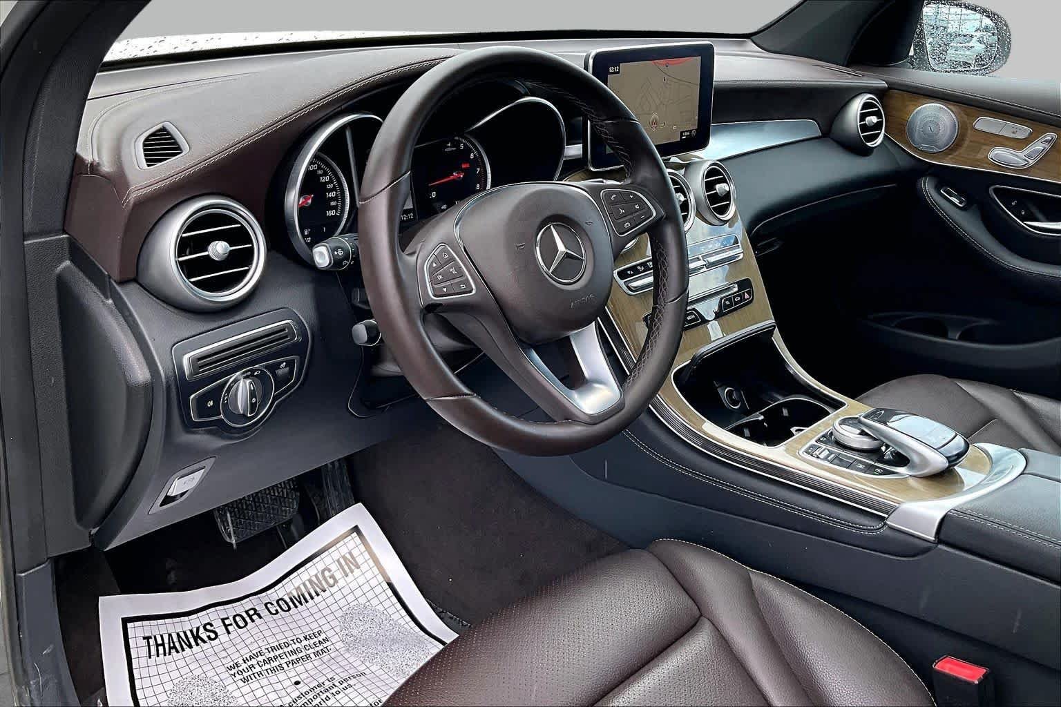 Used 2017 designo Diamond White Metallic Mercedes-Benz GLC 300 image 18