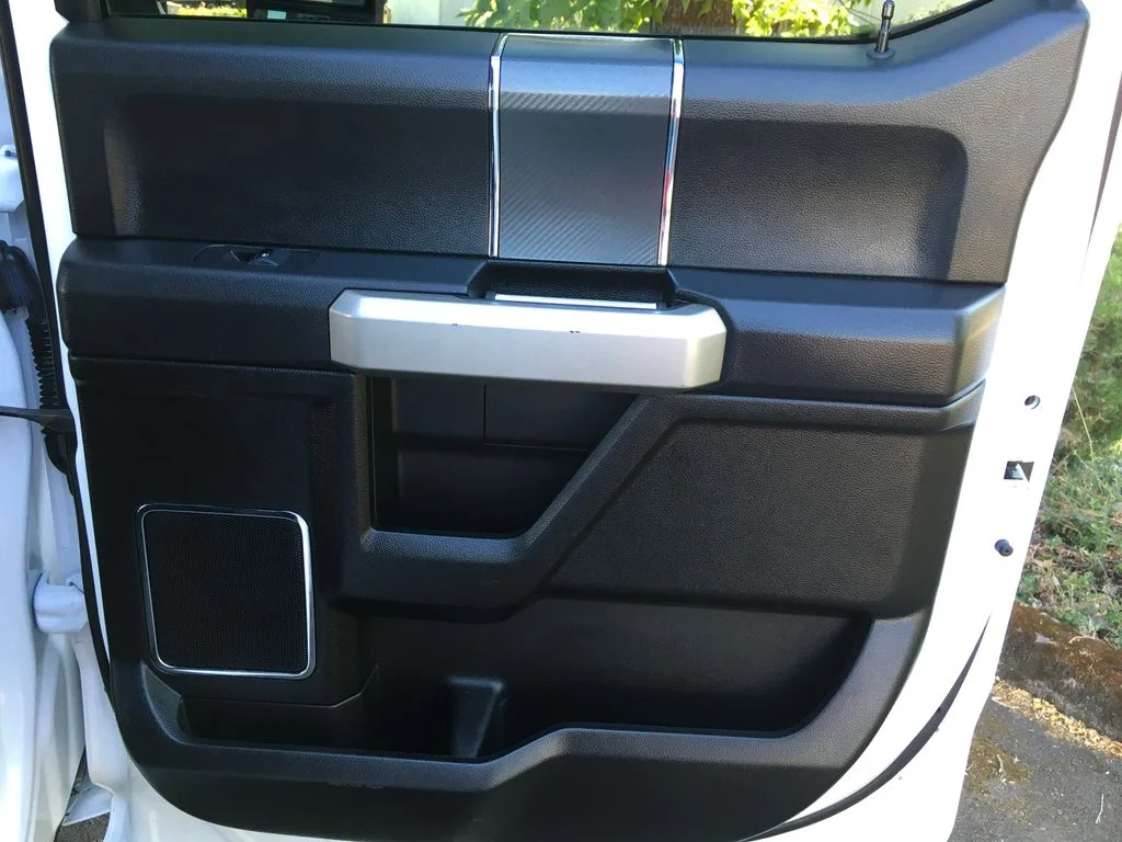 Used 2018 White Ford Lariat image 32