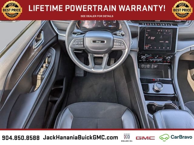 Used 2023 Silver Jeep Altitude image 16