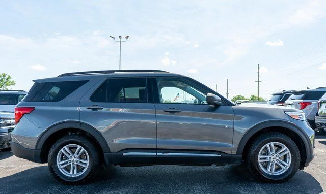 Used 2022 Gray Ford XLT image 5