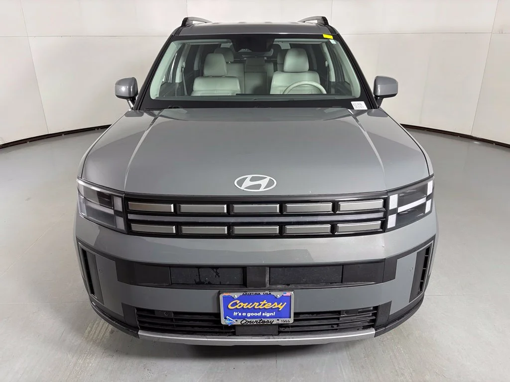 Used 2025 Gray Hyundai SEL image 3