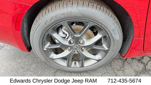 2026 Chrysler Pacifica Select - Photo 11
