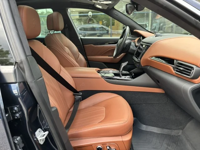 Used 2023 Blu Nobile Tri-Coat Maserati GT` ~ Tri-coat Paint Blu Nobile !!! CPO ELIGIBLE ! image 31