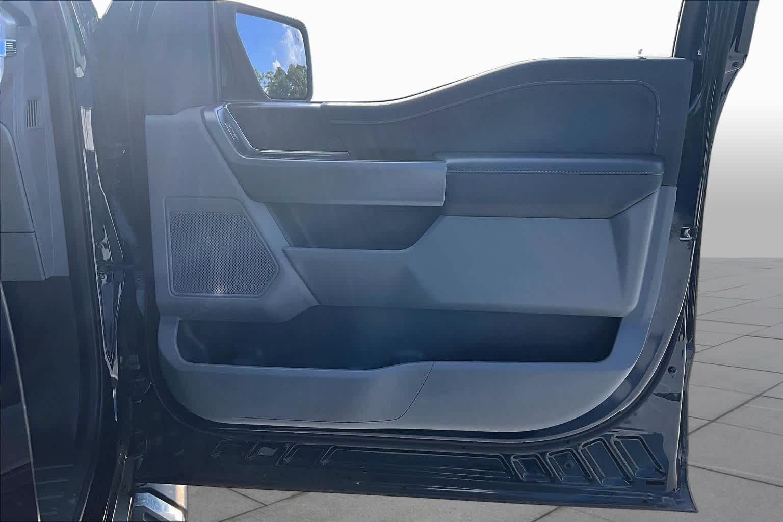 Used 2023 Antimatter Blue Metallic Ford XLT image 22
