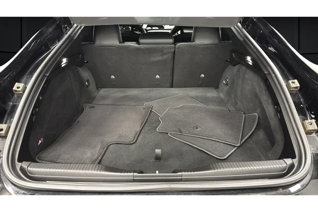 Used 2025 Diamond Black Dodge R/T Scat Pack image 26