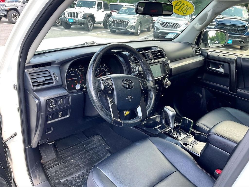 Used 2019 White Toyota SR5 image 8